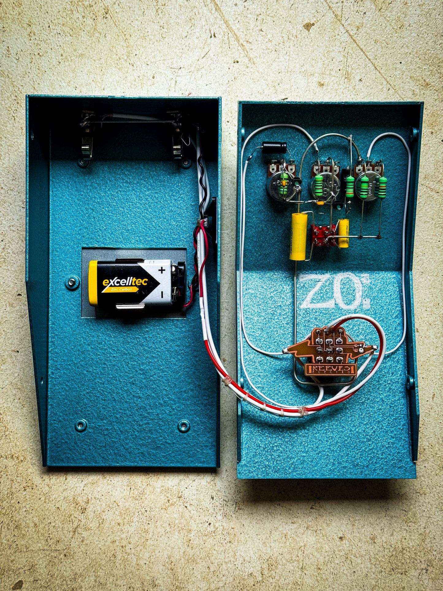 ZO: Professional Wedge - Zonk Machine MK2 Silicon Fuzz with NOS Transistors