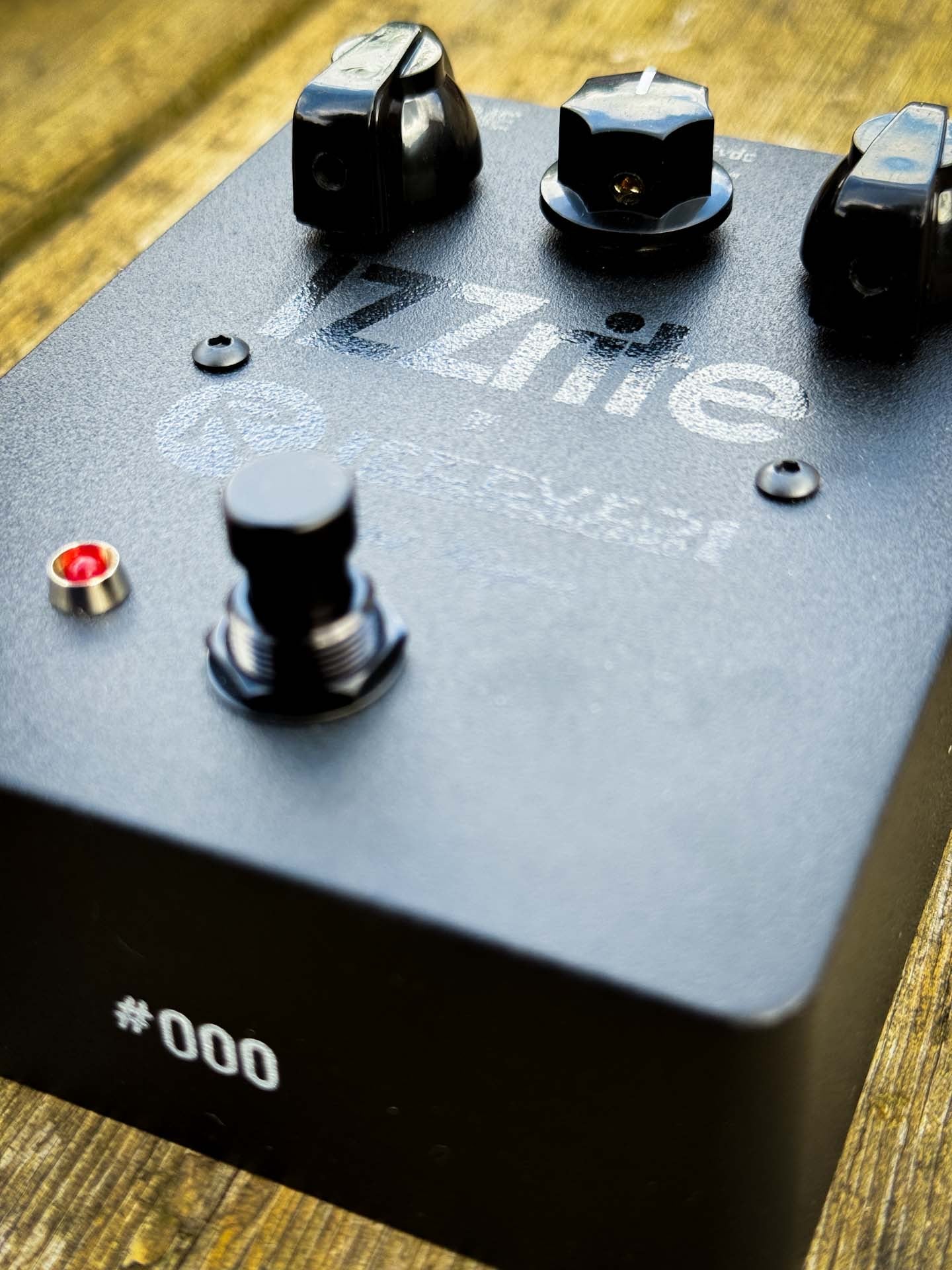 Izzrite Fuzz with Bias control