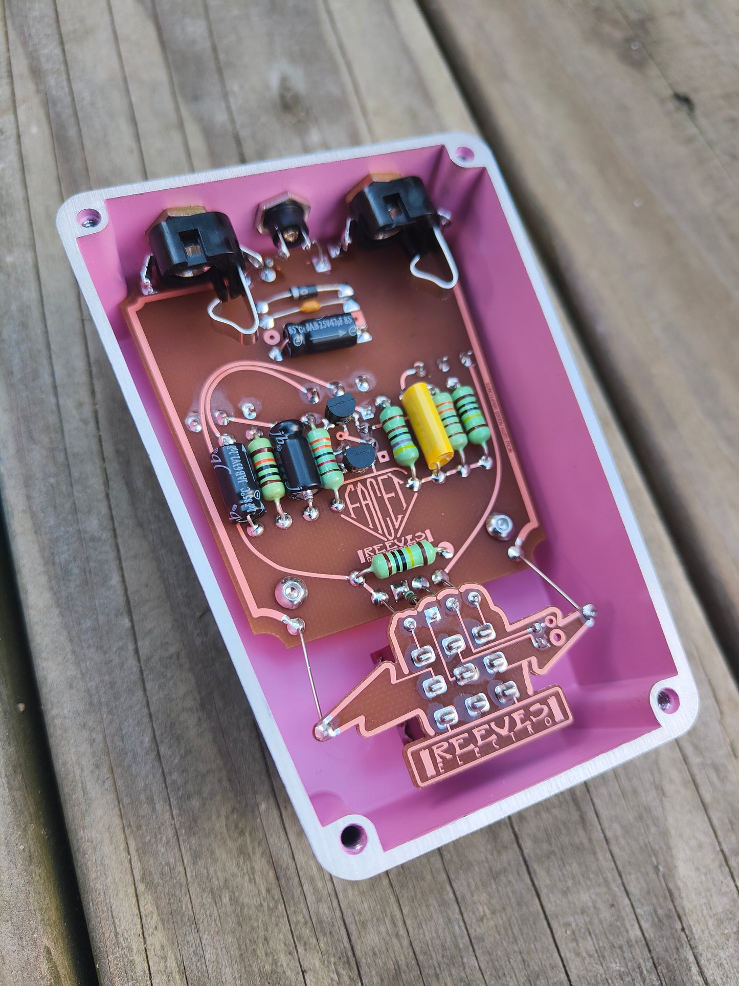 Facet FF - Ex Arbiter owned 1969 BC183 Transistors with trim control