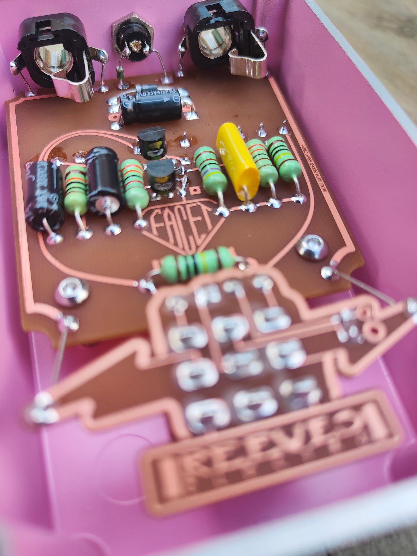 Facet FF - Ex Arbiter owned 1969 BC183 Transistors with trim control