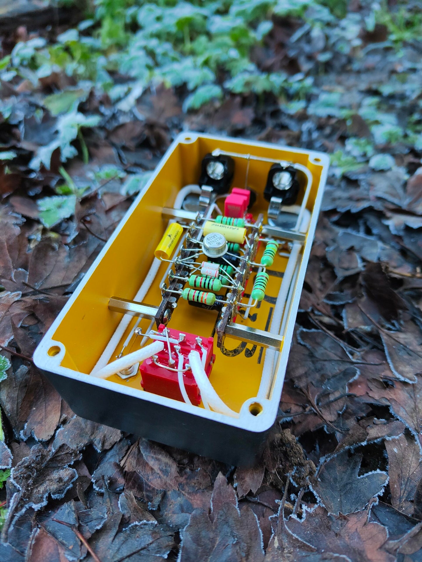 Plus Distortion - Classic 70s distortion with vintage metal can op amp