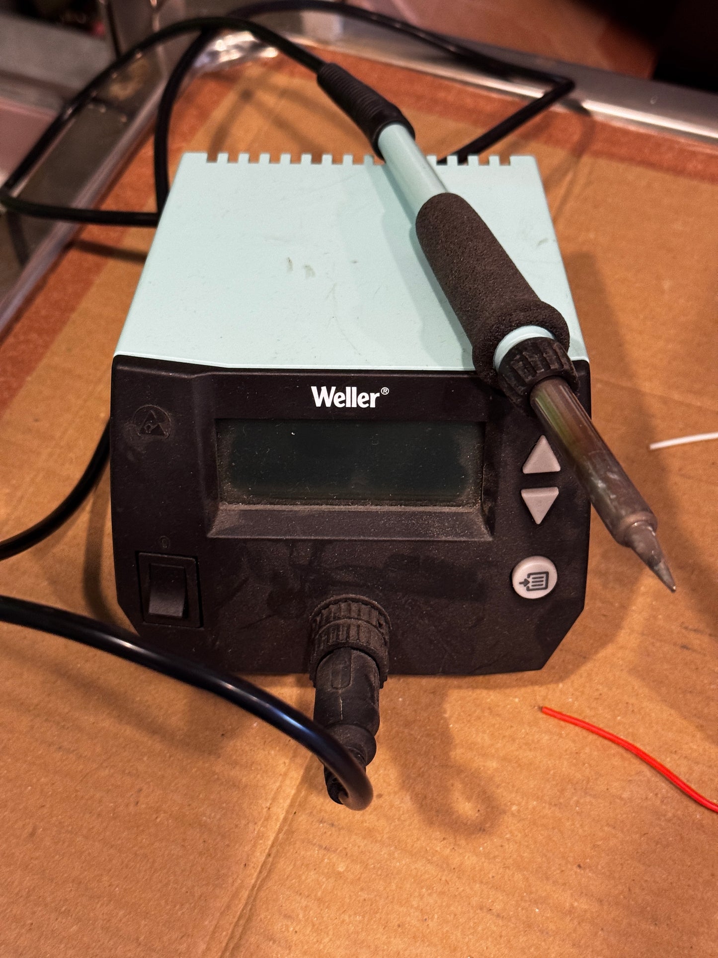 Hardly Used Weller W1010 Soldering iron
