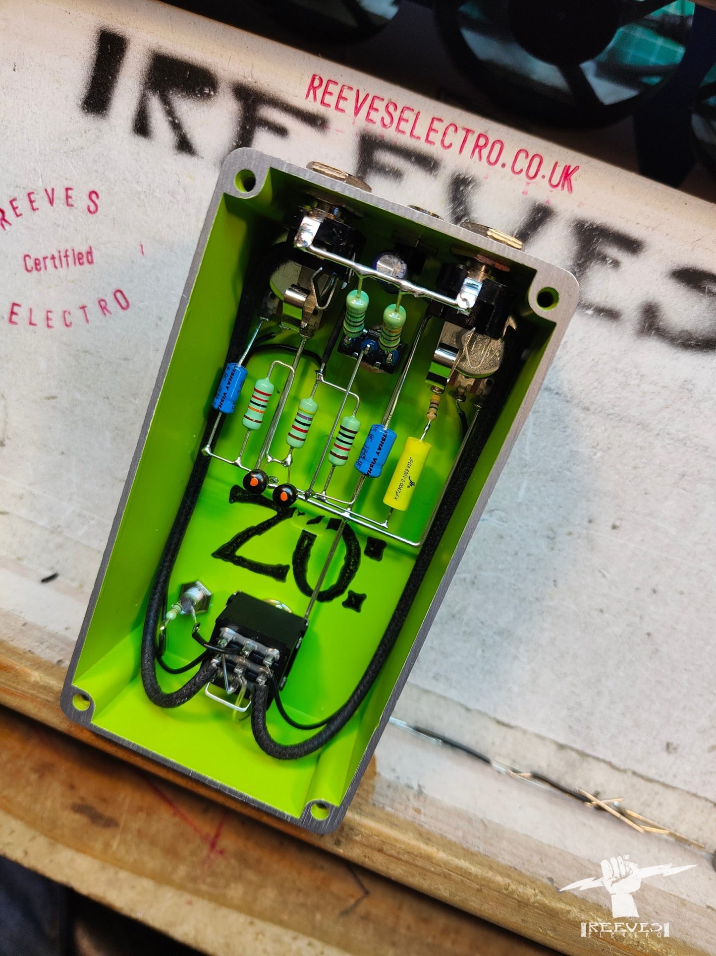 ZO: - Zonk Machine MK2 Silicon Fuzz with NOS Transistors