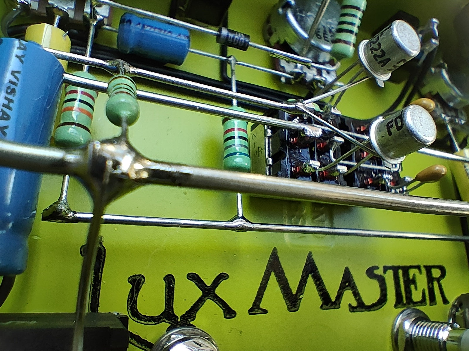 LUXMASTER PROD (2)
